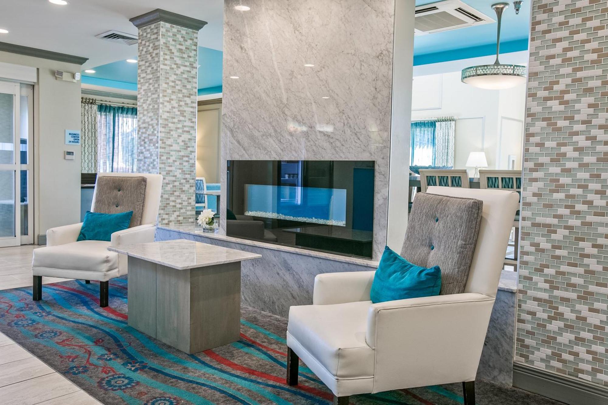 Holiday Inn Express & Suites Brookhaven By Ihg Exterior foto